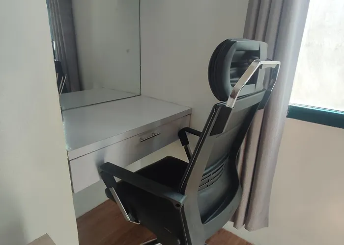 Luxury Spacious 2br In Salcedo Village Apartment Manila