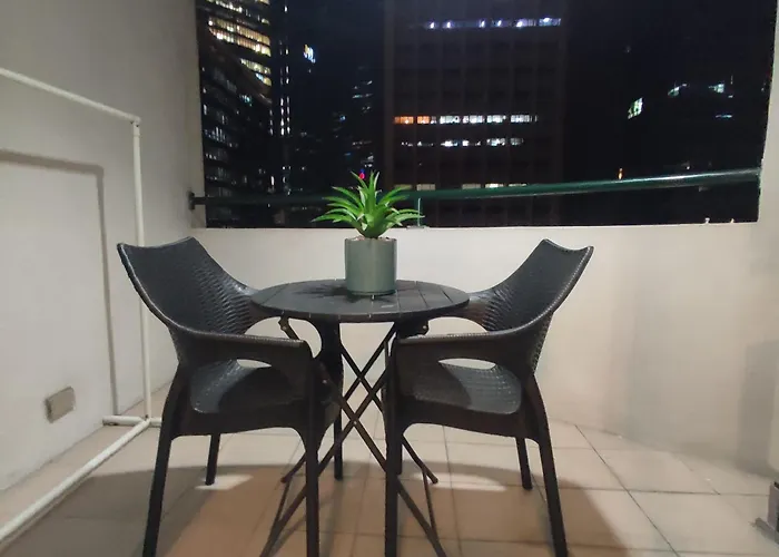 Luxury Spacious 2br In Salcedo Village Manila