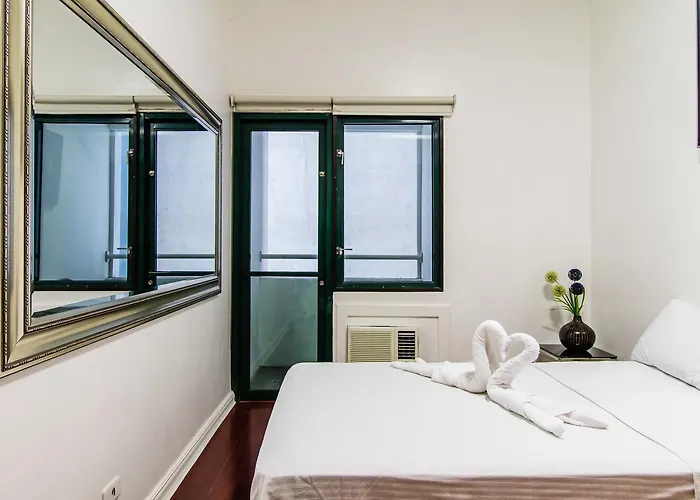Luxury Spacious 2br In Salcedo Village Apartment Manila