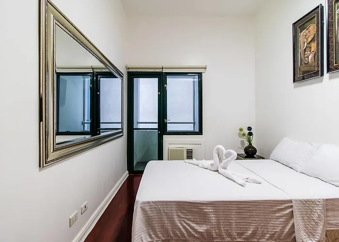 Luxury Spacious 2br In Salcedo Village Apartment *