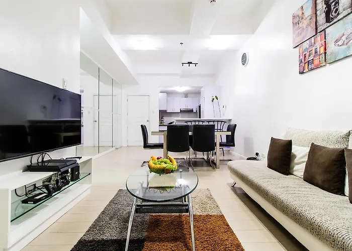 Luxury Spacious 2br In Salcedo Village *