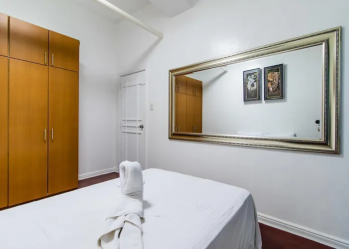 Luxury Spacious 2br In Salcedo Village Apartment Manila
