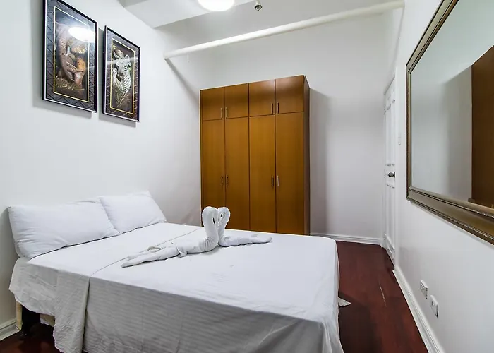 Luxury Spacious 2br In Salcedo Village Manila
