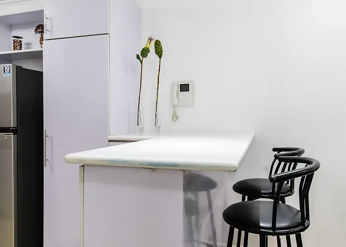 Apartment Luxury Spacious 2br In Salcedo Village *