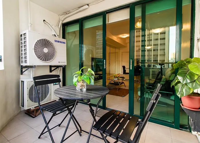 Luxury Spacious 2br In Salcedo Village Apartment *