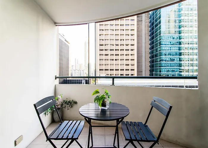 Luxury Spacious 2br In Salcedo Village Manila