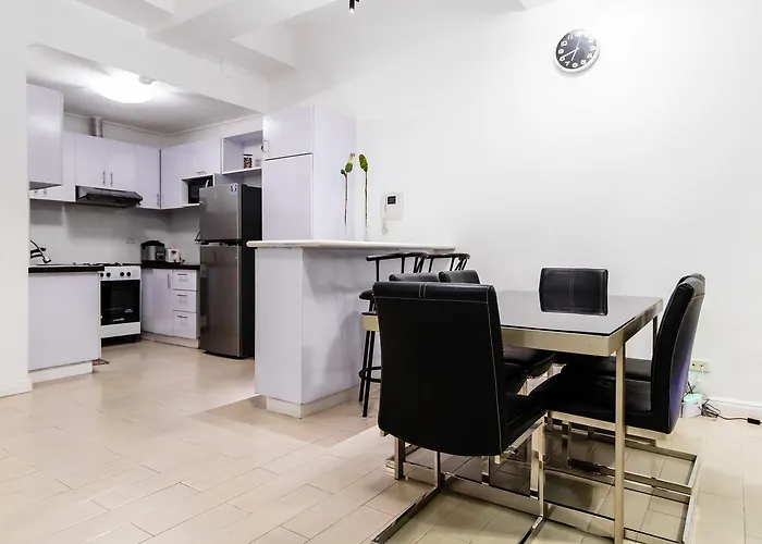 Luxury Spacious 2br In Salcedo Village *