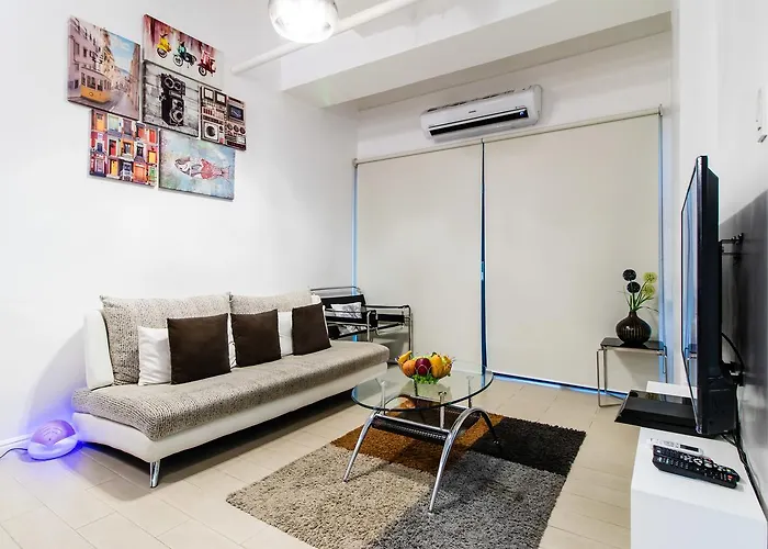 Apartment Luxury Spacious 2br In Salcedo Village