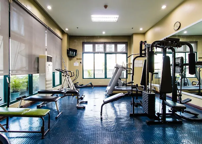 Luxury Spacious 2br In Salcedo Village *